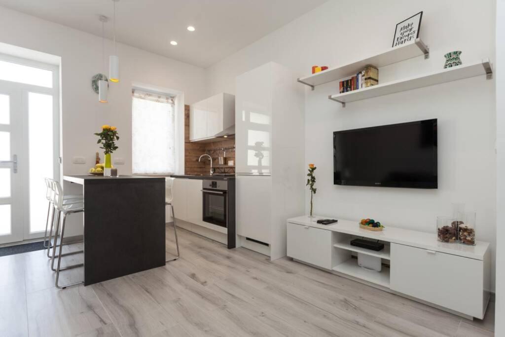 Appartement Apartman Luna à Pula Extérieur photo
