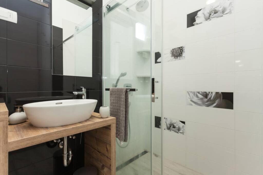 Appartement Apartman Luna à Pula Extérieur photo