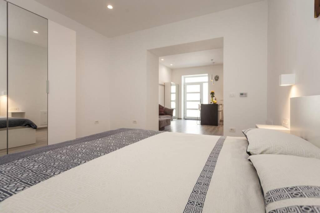 Appartement Apartman Luna à Pula Extérieur photo